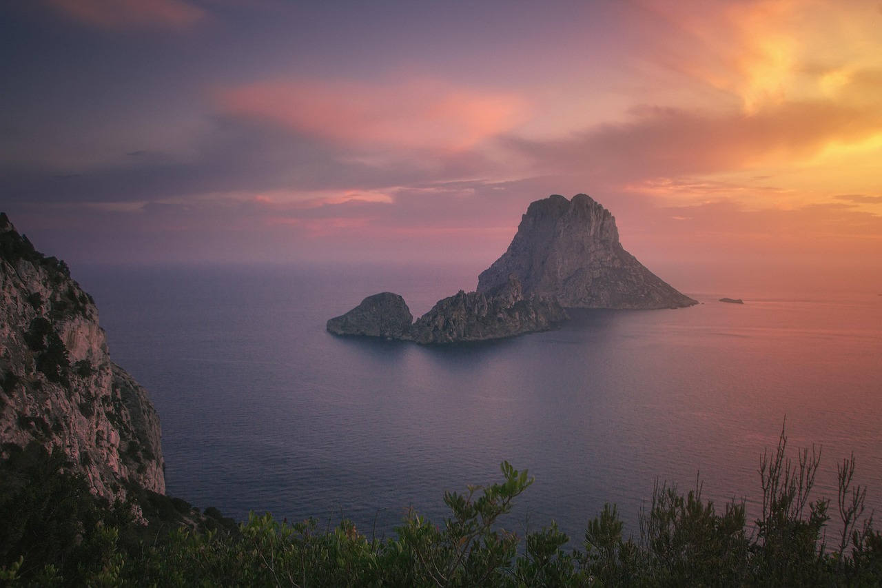 best beaches in ibiza with sunset view